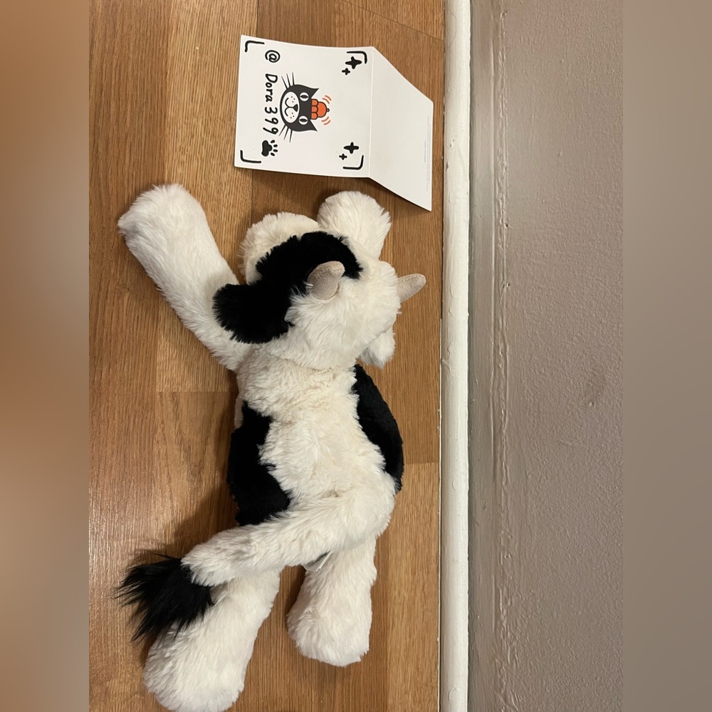 Jellycat Authentic Smudge Cow – Medium - Picture 2 of 5